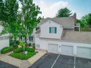 10 Smithfield Ct, Basking Ridge, NJ 07920