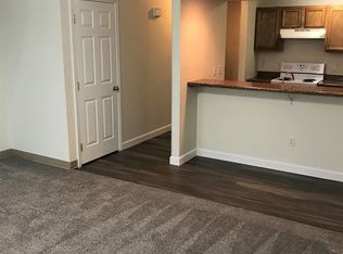 101 S Coler Ave #1382, Urbana, IL 61801