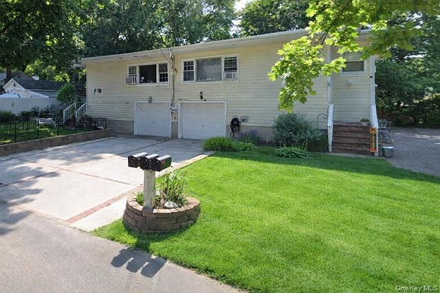 1st image of 64 Eastport Drive