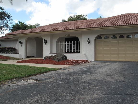 3rd image of 1762 NW 104th Ave