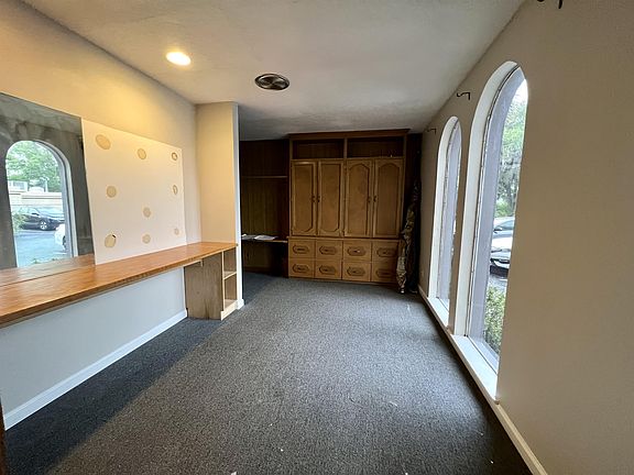 4th image of 203 John Sims Pkwy #1