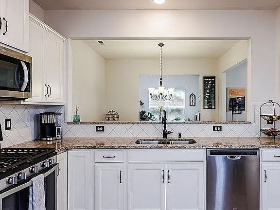 4th image of 1005 Ambrosia Dr #1005
