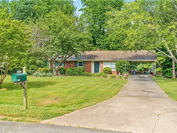 3rd image of 4004 Marie Dr