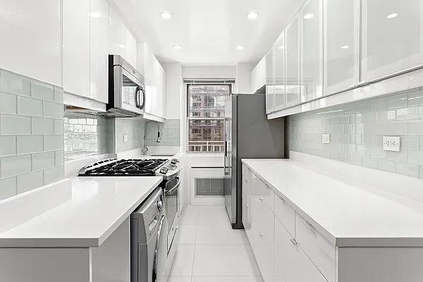 Rented by Corcoran | media 1