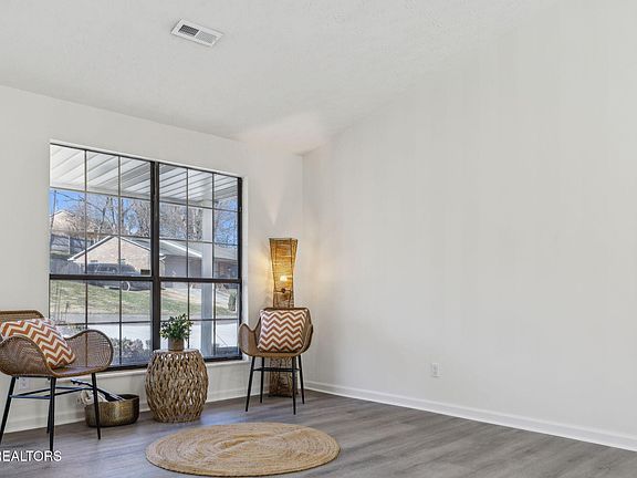3rd image of 5439 Malachi Cir