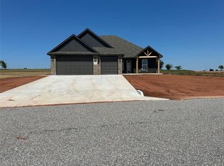 2189 Hux Dr, Blanchard, OK 73010