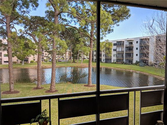 3rd image of 5970 80th St N Unit 201