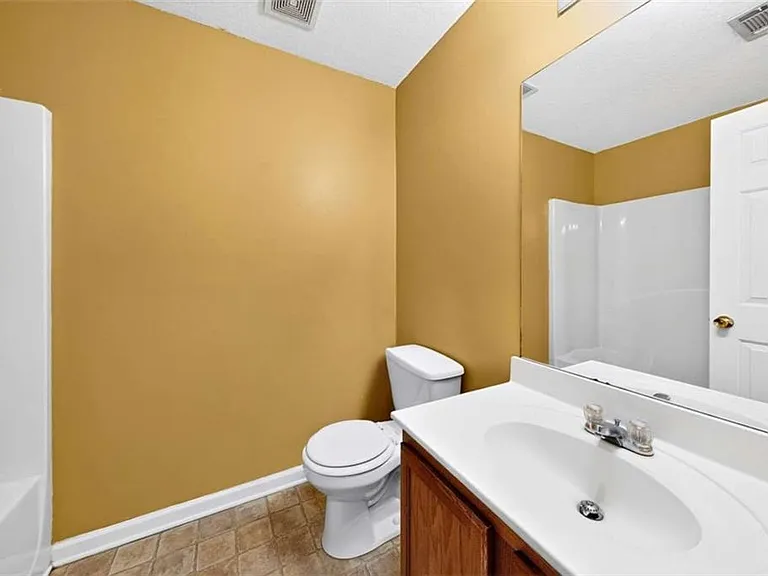 744 W Vincent Dr — Photo 38