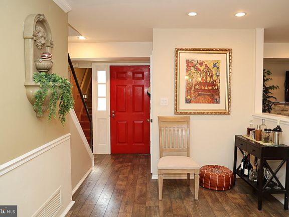 2nd image of 1001 Worthington Dr #1001