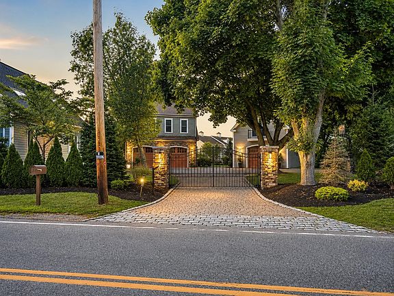 2nd image of 11 Post Road