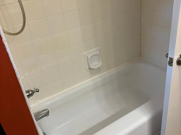 3955 W Walnut Leaf Dr, Bloomington, IN 47403