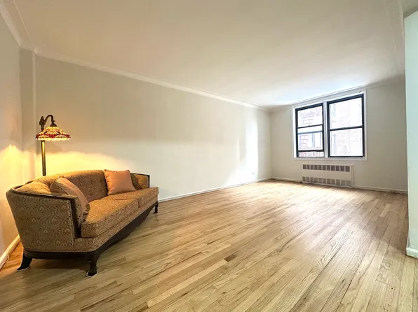 3060 Ocean Avenue image 1 of 20