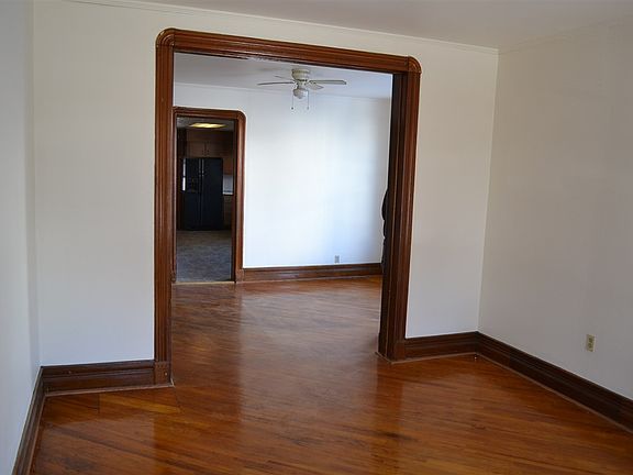 5th image of 135 N Main St #2
