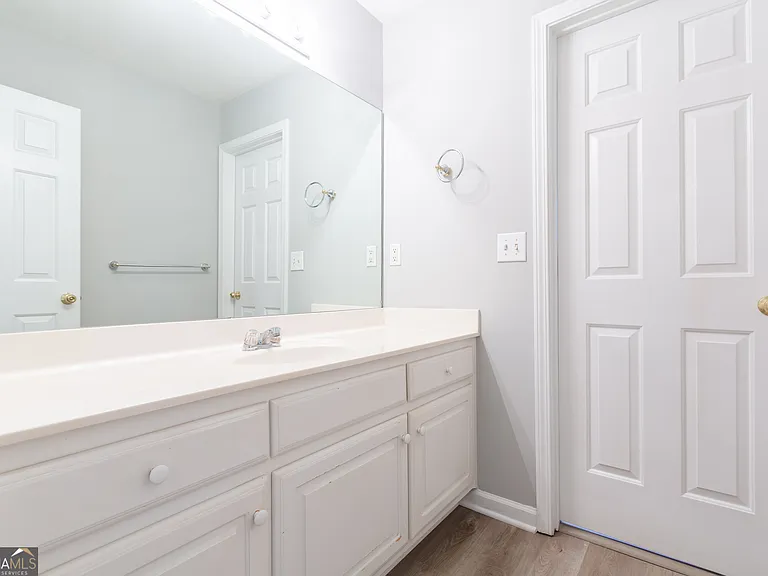 1748 Christiana Dr — Photo 23