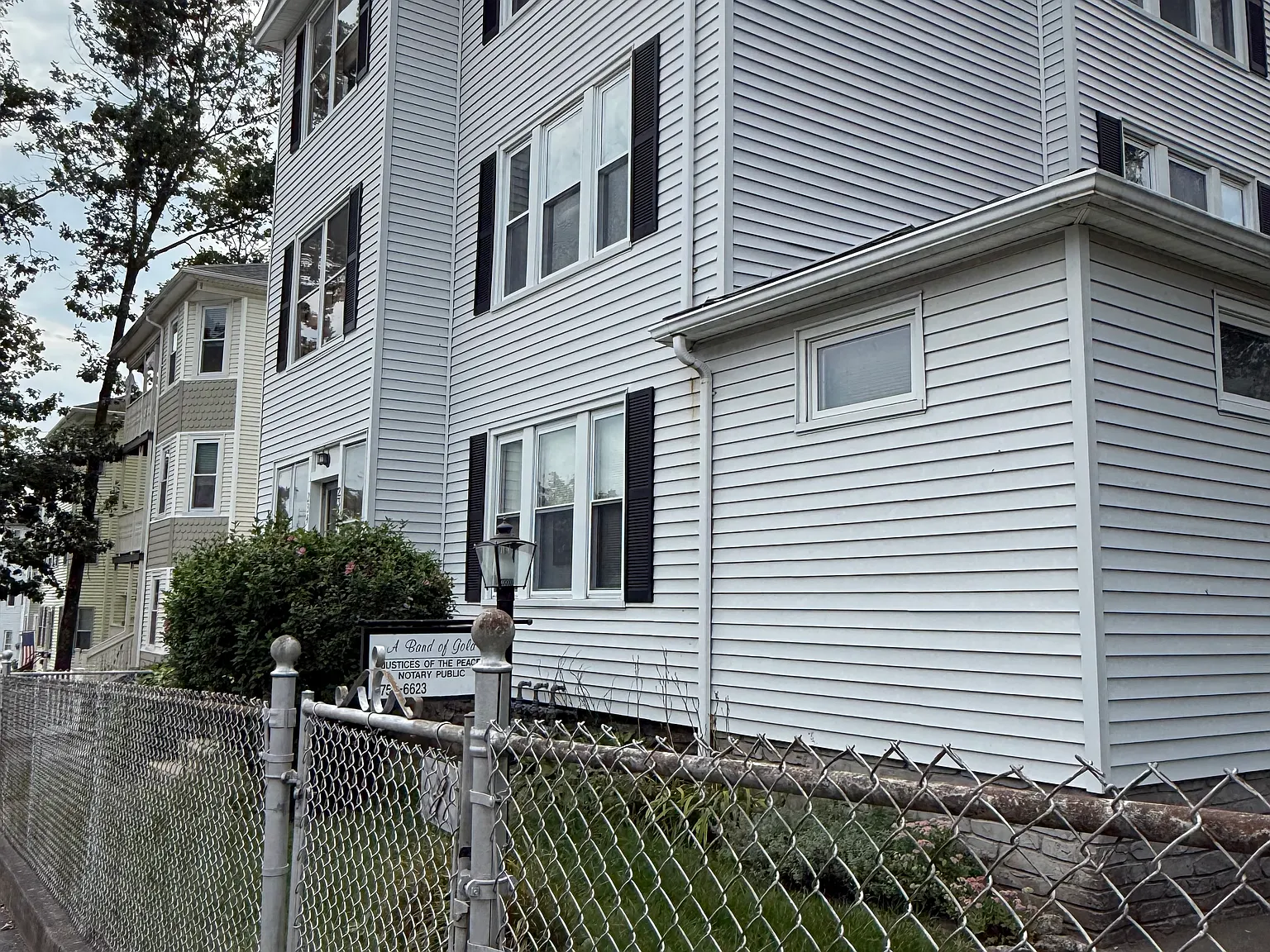 236 Pilgrim Ave — Photo 2