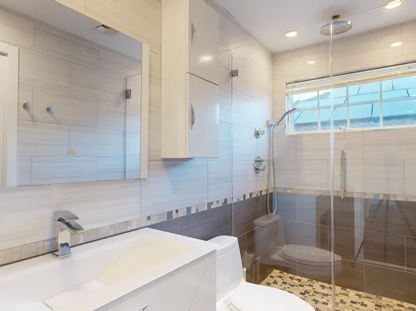 55 Nicole Loop image 18 of 24