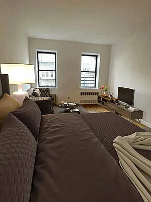 Rented by Oxford Property Group | media 2