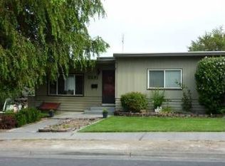 1052 S Garden Dr, Moses Lake, WA 98837