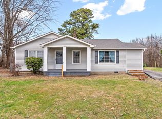2025 Woodlawn Rd, Woodlawn, TN 37191