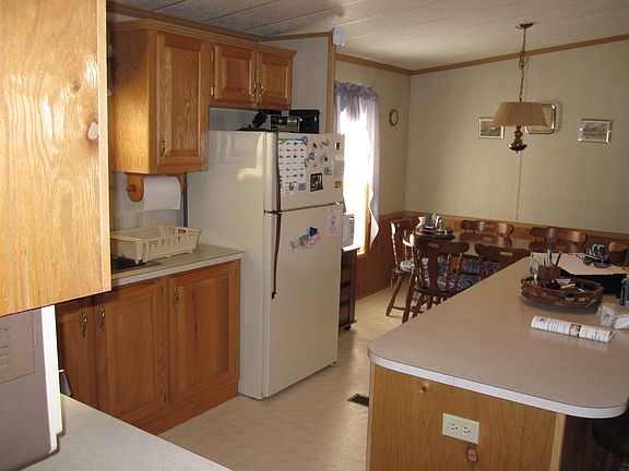 4th image of 27690 Oak Meadow Dr