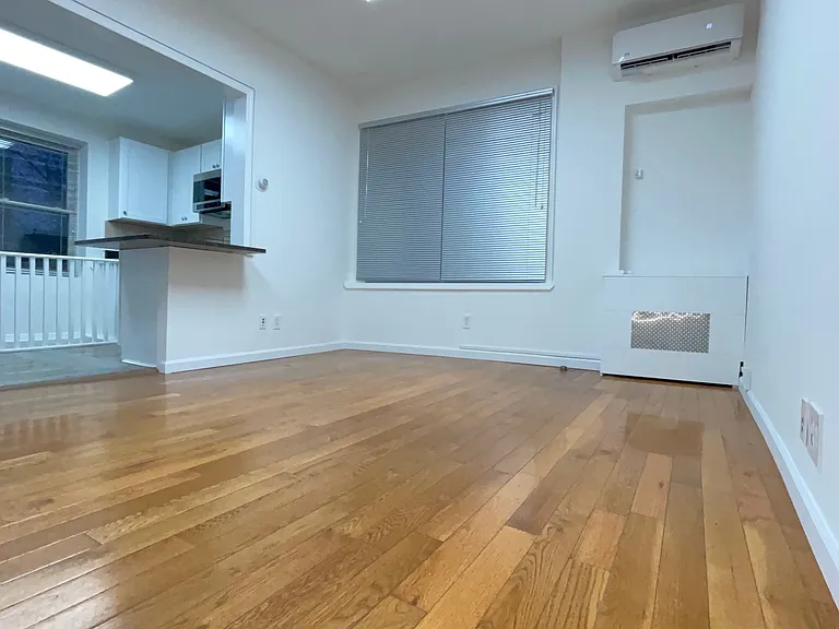 1101 Banner Ave #2 — Photo 3
