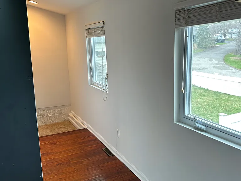 10401 Degrand Dr — Photo 20