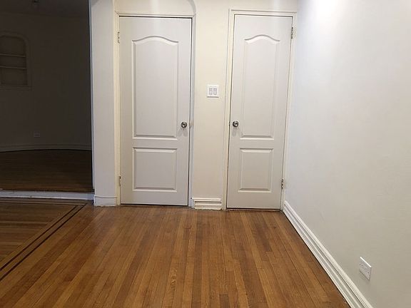5th image of 6864 Yellowstone Blvd APT B17