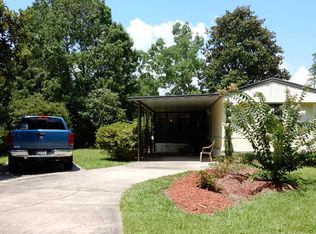 1584 Pensacola Dr, Lillian, AL 36549