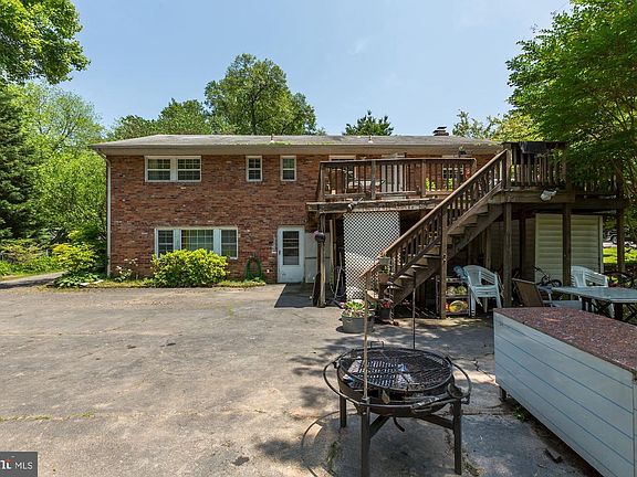 3rd image of 4120 Virginia St