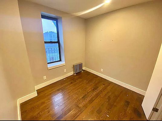 4th image of 370 E 23rd St #3L