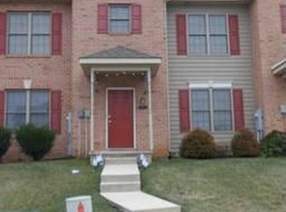 1926 Powell Dr, Chambersburg, PA 17201