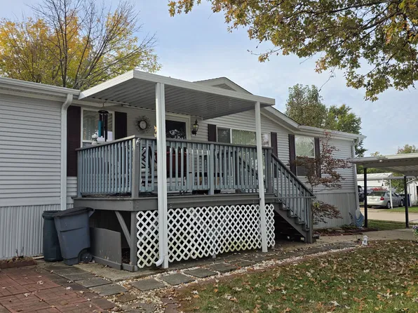22 Mustang Dr, Ofallon, MO 63366