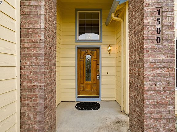 4th image of 1500 NW Gregory Dr