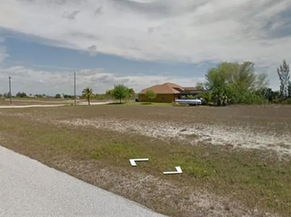 1105 NE 40th Ter, Cape Coral, FL 33909