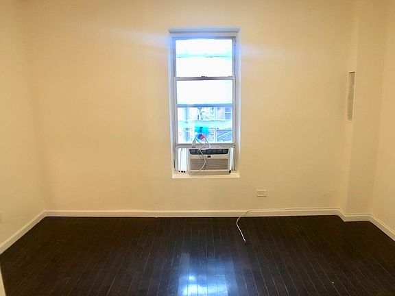 4th image of 114 Perry St APT 3C