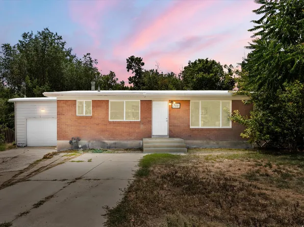 755 41st St, South Ogden, UT 84403