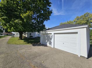 825 S Walnut St, Urbana, OH 43078