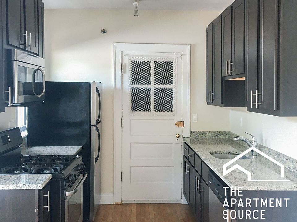 1st image of 4721 N Leavitt St #3