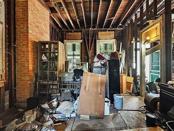 5th image of 1621 Esplanade Ave
