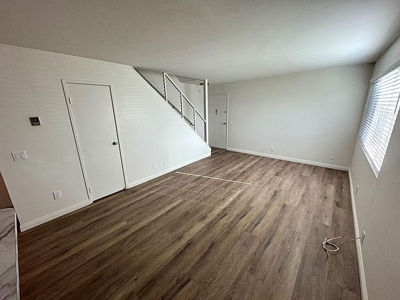4th image of 6329 Nightingale St APT 101