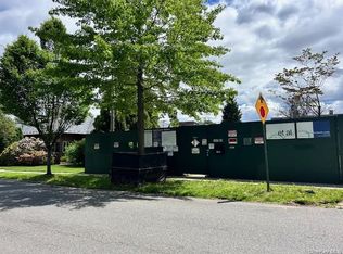 15760 12th Rd, Whitestone, NY 11357