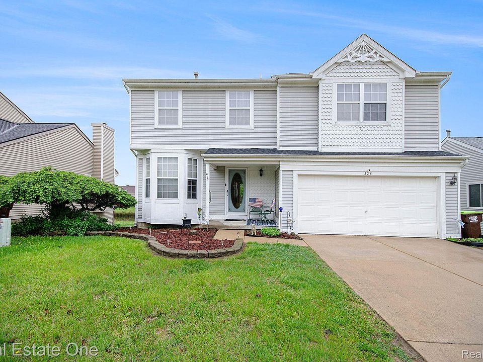 1st image of 328 Oxford Ct