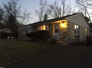 128 County Line Rd, Philadelphia, PA 19116