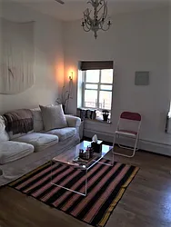 Rented by L Rose Realty (Brokerage)