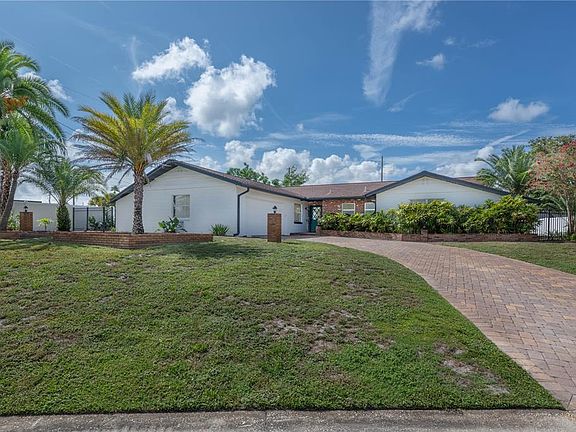 2nd image of 2826 AMBERGATE ROAD