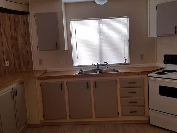 4th image of 980 N Ironwood Dr Lot 13