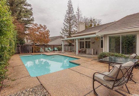 5th image of 15175 Reynosa Dr