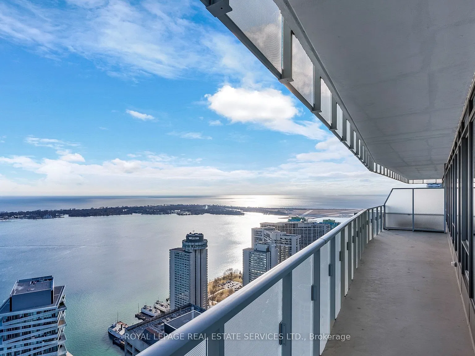 The Prestige At Pinnacle One Yonge — Photo 4