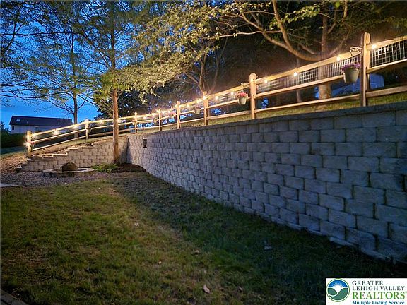 4th image of 5474 Ashley Dr N