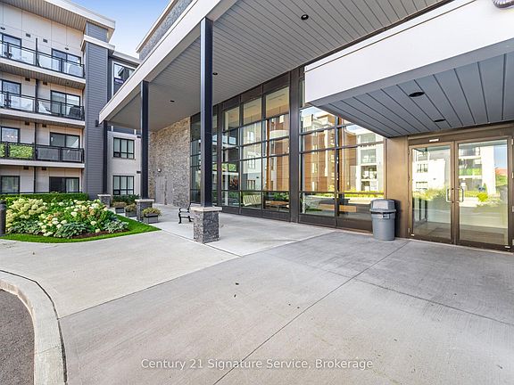 2nd image of 3170 Erin Mills Pkwy Unit 401
